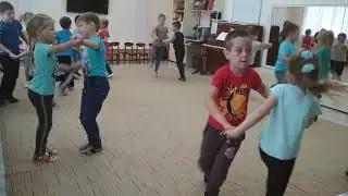 Полечка дождливая. Разучиваем. Старшая группа. Муз рук. Рожкова М. В. 2019