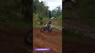 AKSI CROSSER CILIK ASAL TASIK LIBAS TRACK CURAM 