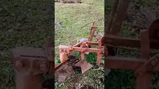 Single-body plow of the USSR