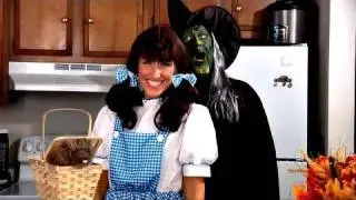 How to Make Halloween Bark Recipe - Happy Halloween