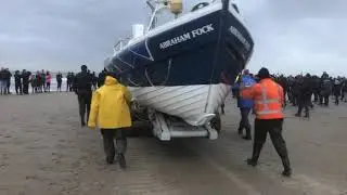 Demonstratie paardenreddingboot Ameland