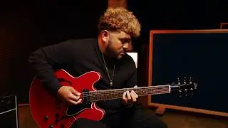 Jef Villaluna Performs with the Heritage Standard H-535