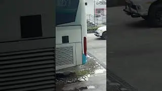 Terjadi lagi B.A.B di dalam bus,mirisnya saat berhenti di SPBU