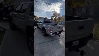 CUTE Totoyota Tacoma-Tundra Couple 😍