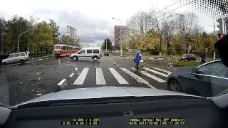 Авария на Чертановской улице. Смотреть с 50 сек.