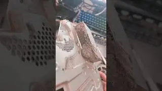 Sony PlayStation 4.эту консоль не чистили с 2014 года, так она выглядит внутри.