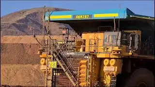 No Driver Mining  Automonus Truck #AI #driverless #outback #outback #mining