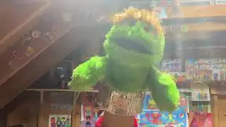 Roosevelt Franklin Sings Happy Happiness