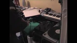Late night loop-pedal jam with vinyl & PO35 Speak
