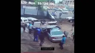 Roadworthy Taxi crashes in South Africa!