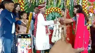 Shaadi songs and lyrics in hindi translation of kya tu cheez badi hai mast mast Himanshu ka dance