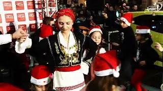 Σούστα με το Γρηγόρη Σαμόλη από τον Λαογραφικό όμιλο Λάζαρος και Μανολης Χνάρη στο Talos plaza