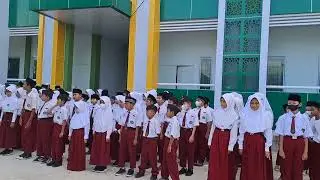 Upacara Senin Pagi MIN 1 Batam