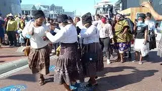 Enjoy the music and dance💃: Watch till the end.