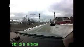Псих из Кедровки, зарезавший двух женщин, попал на видео