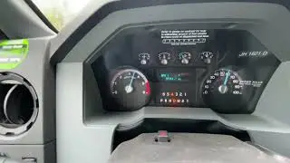 2015 Ford F650 V10 26ft box truck 0-60 MPH
