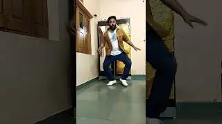 Keci tu lagdi kamal😁😁😁#dance#shahidkapoor#bollywoodsongs#bollywooddancesteps#ytshorts#trendingreels