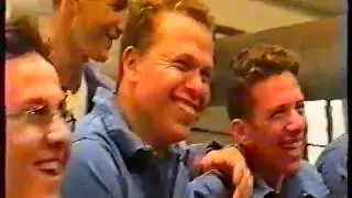 סרט מסכם של בוגרי מחזור מ"ב קציני ים בעכו. 1997