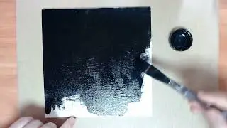 Купила черный лак. Пробую покрыть холст.