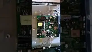 TV Haier prende y se pone negra la pantalla. solución de Falla