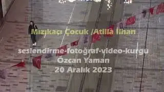 mızıkacı çocuk