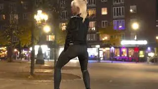 девушка танцует2. girl dancing on the street. shorts