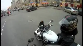 Honda X-4 vs BM Motard 200 =)
