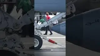 How planes are launched from an aircraft carrier #shorts