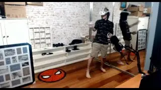 Kent and Daddy Grobler Take on VR's 