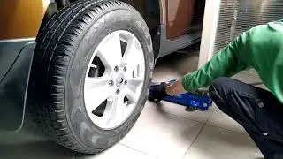 Jacks: Diamond vs. Bottle vs. Rolling