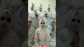Pocong bersholawat