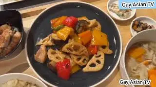 Buy groceries and cook with my boyfriend 
