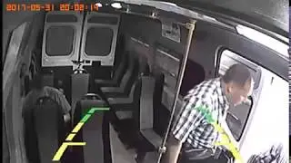 Видео с камеры в маршрутном такси