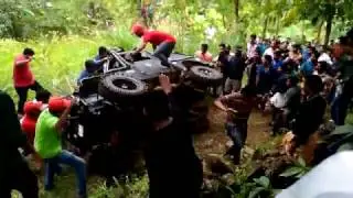Funny off- road accident in 4X4 Extreme hill chalenge in india