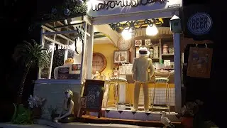 DIY Dollhouse Dioramas: Light Music Bar