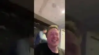 Elon Musk went live on Twitter... 😂