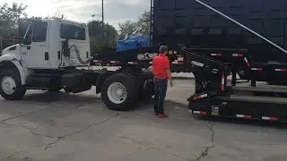Globe Trailers: Unhook and Rehook!