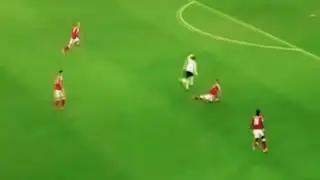 هذا ما يحدث في ملاعب كرة القدم،انفجار الكراة