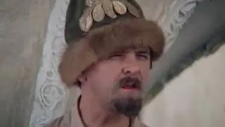 Эврика! Царские шмотки! Одевайся, царем будешь! — Ни за что!