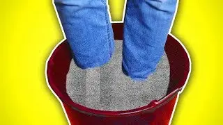 ШОК! 😱 РЕАЛЬНО ЗАСТЫЛ НОГАМИ В ВЕДРЕ БЕТОНА!