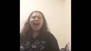 Урок вокала. Распевка на гласные И Э А.