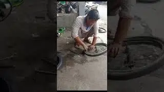 ban sepeda lipat ukuran 20 mbledos..cara mengganti ban sepeda meletus