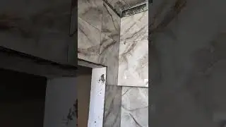 обкладываю санузел керамогранитом из какашек индусов) кто в теме ставим лайк!