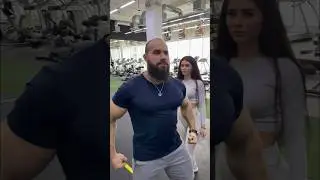 Почему он так поступил? 😭😅 #отношения #парень #качалка