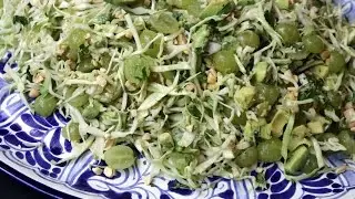 Ensalada De Repollo y Uvas