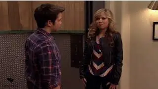 iCarly: Sam and Freddie Kiss (HD)💋