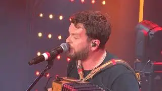Claudio Capéo - Un Homme Debout (Live) - Le Grand Studio RTL