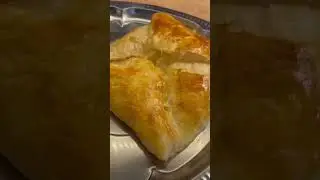 Хачапури из слоеного теста 
