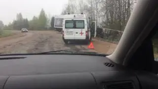 Фура в кювете
