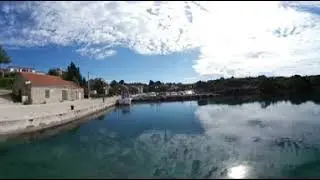 Ablegen in Molat, Sascha am Steuer, 360-Grad-Video